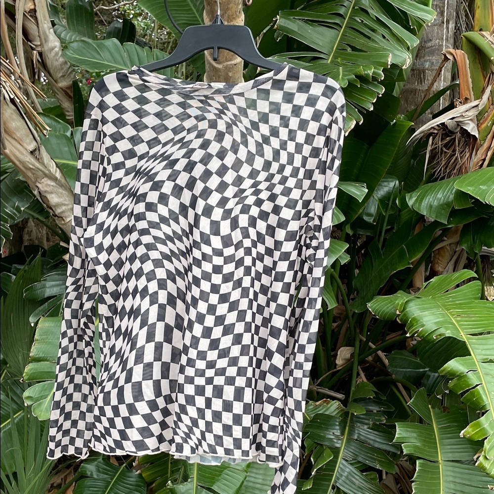 Davi and Dani sheer geometric top